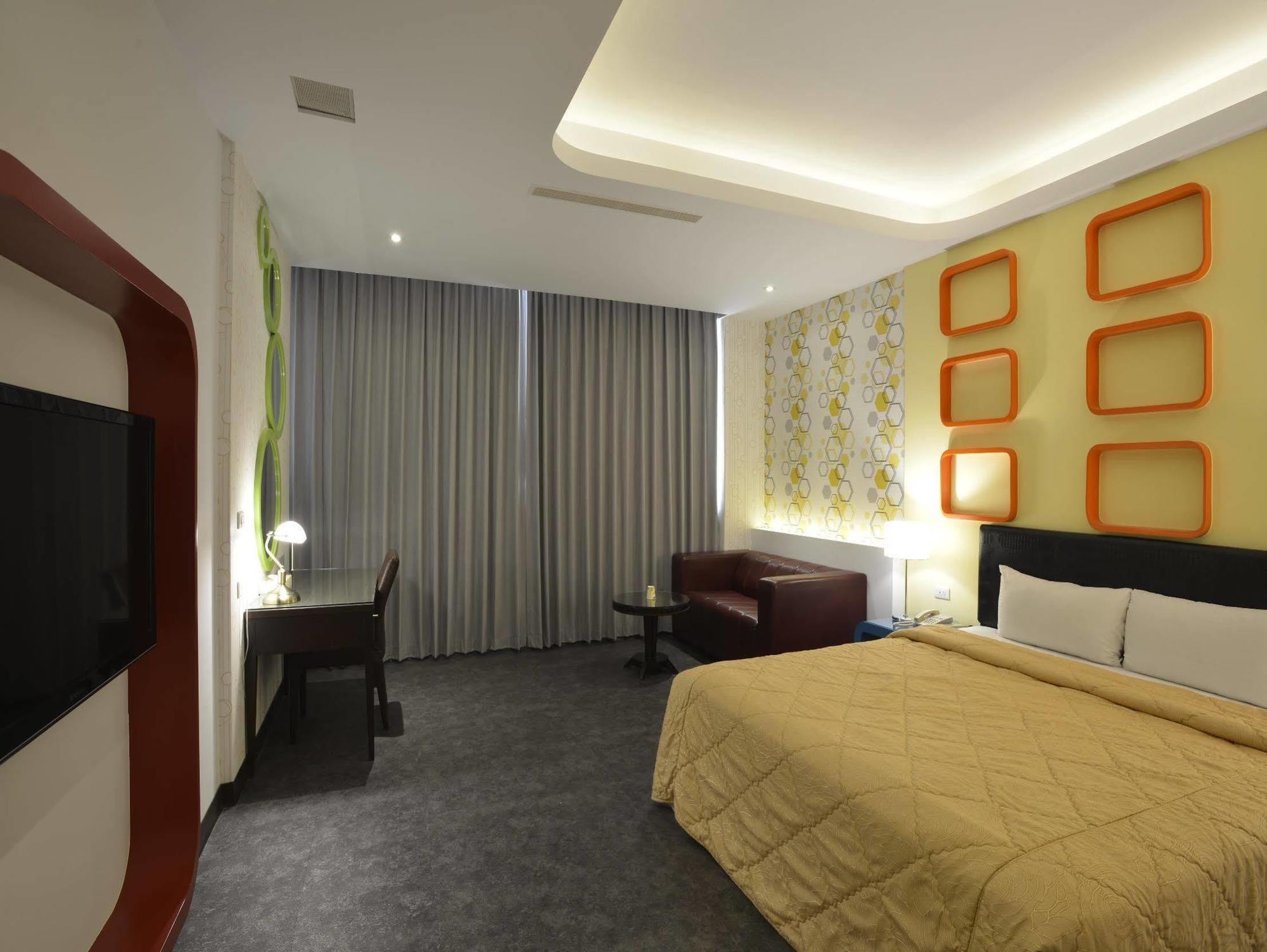 Duo Romance Hotel Hualien City Exterior foto