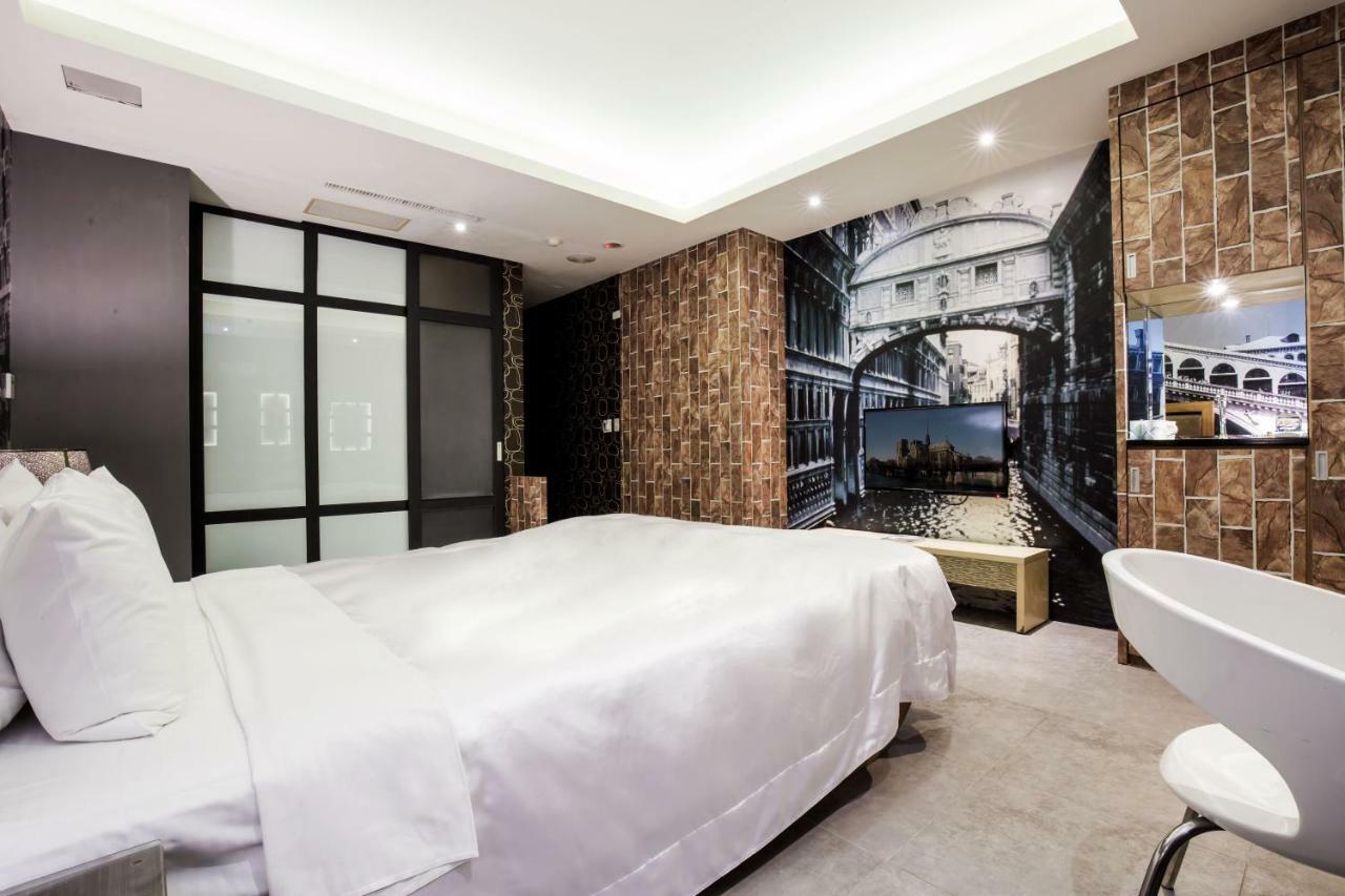 Duo Romance Hotel Hualien City Exterior foto