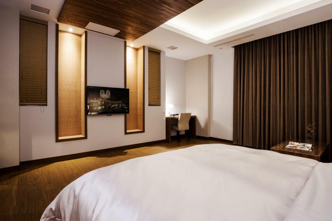 Duo Romance Hotel Hualien City Exterior foto